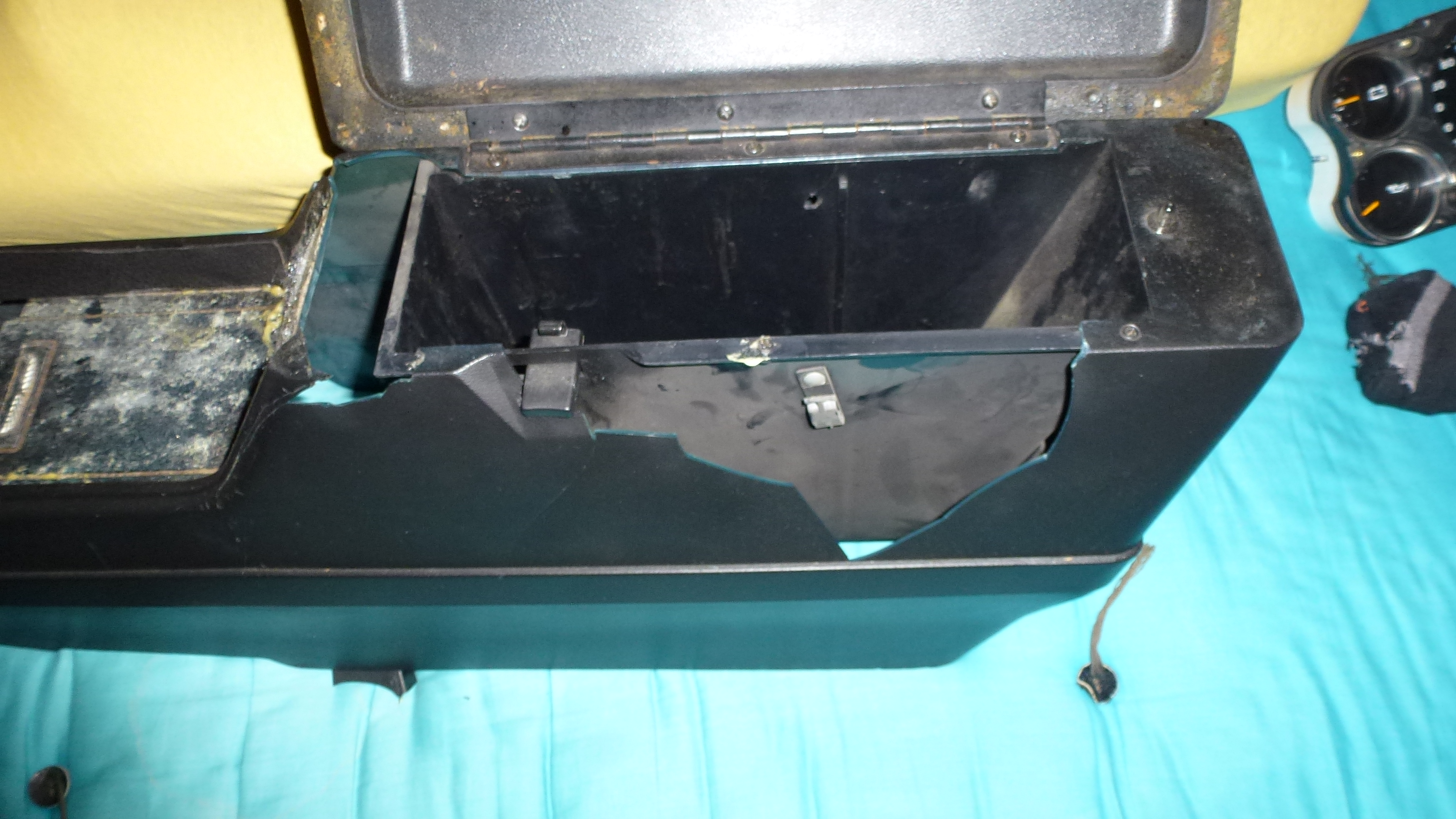 Gran Torino Ranchero and Mercury Montego Center Console